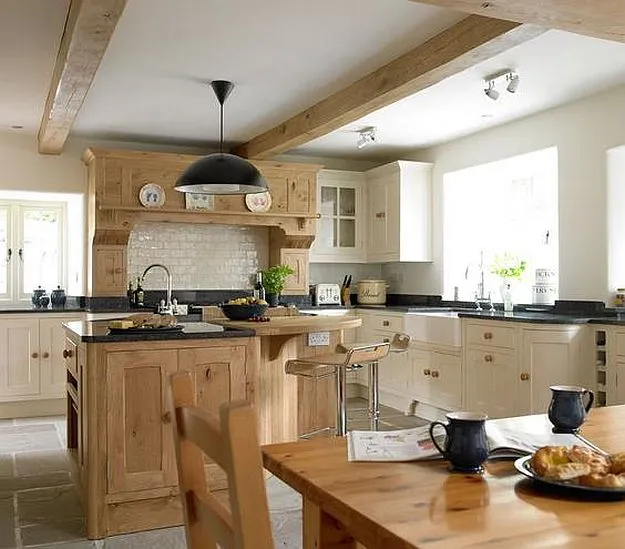 10745 bright airy kitchen