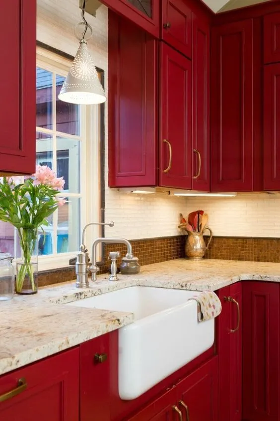 10751 red gray kitchen