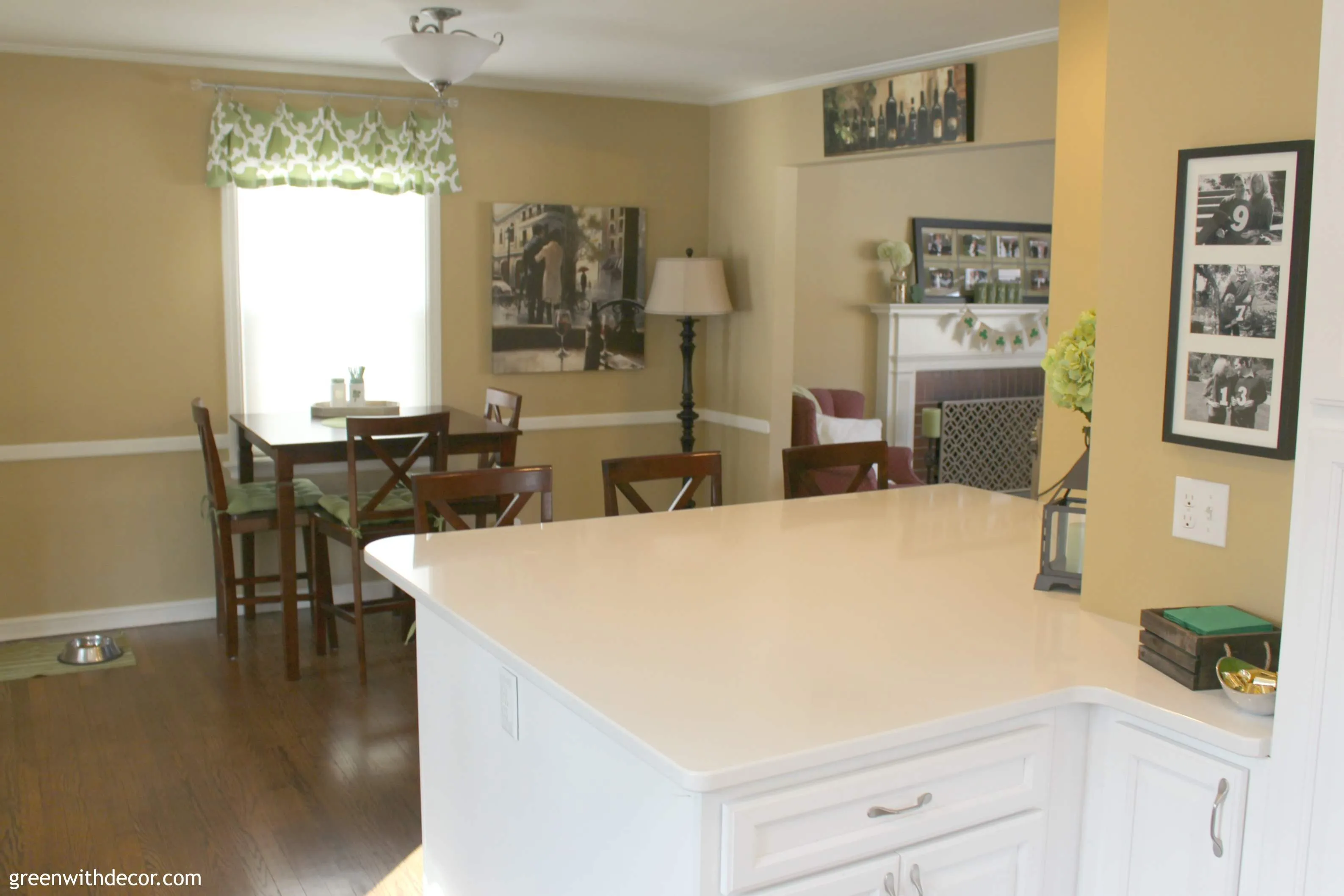 10757 green gold kitchen