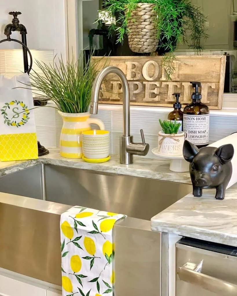 10775 lemon lavender lighting