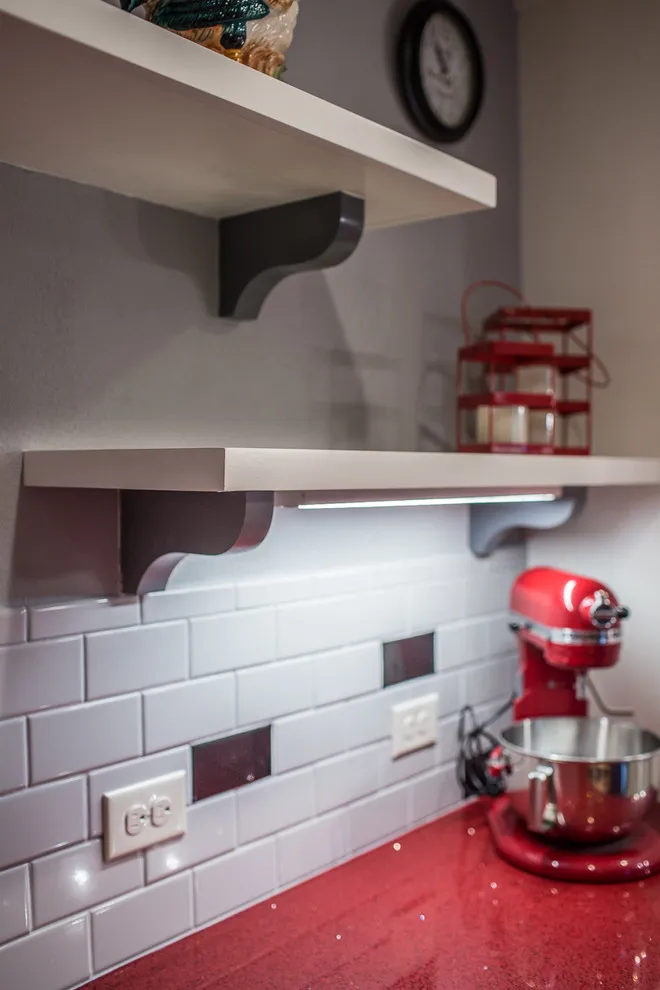 10787 red farmhouse kitchen appliances