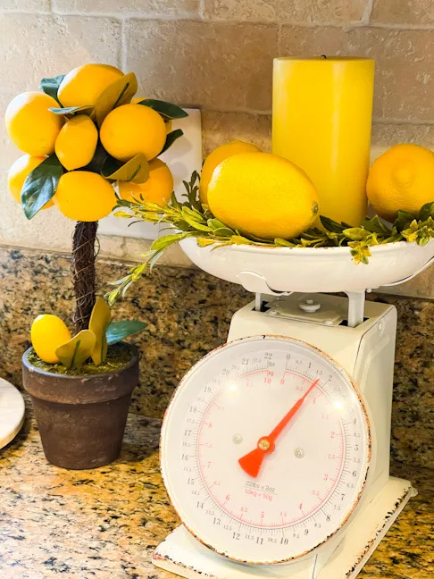 /img/10799-lemon-summer-kitchen-7.webp