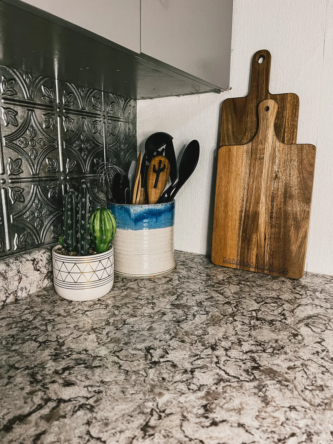 10809 natural materials kitchen