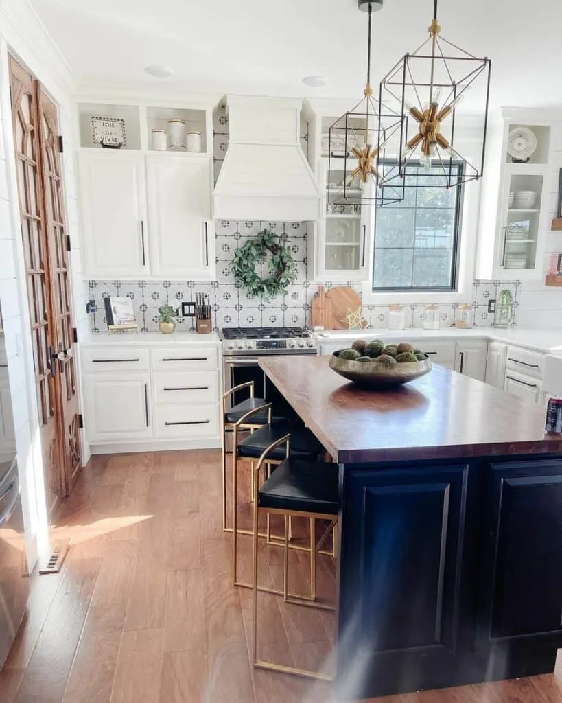 10816 kitchen lanterns