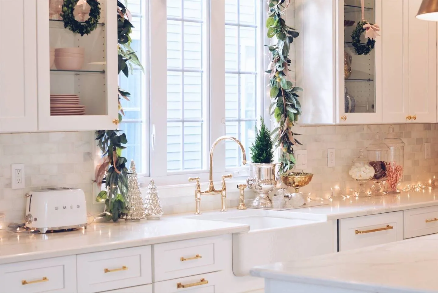 10831 christmas kitchen villa 5