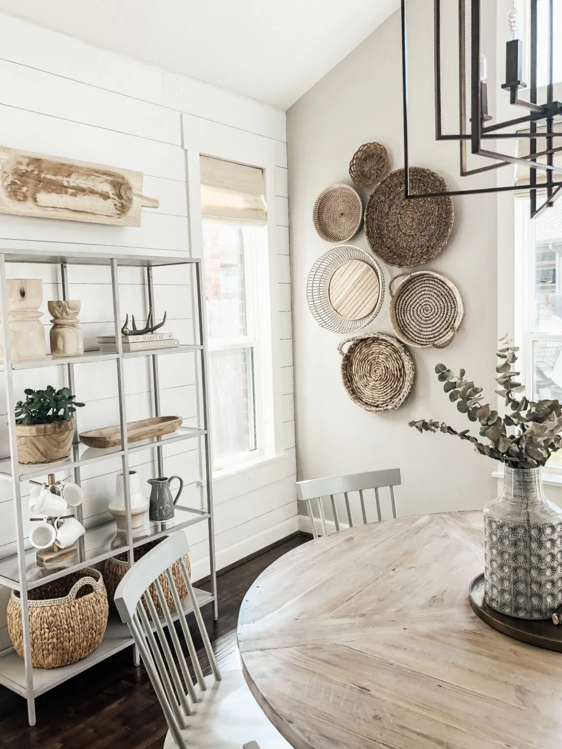 10853 open shelving kitchen