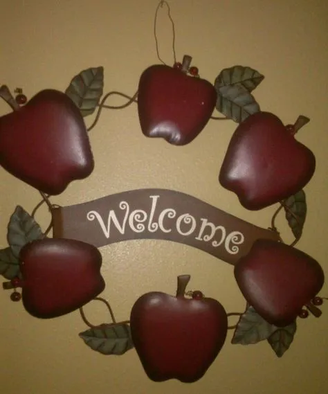 10877 apple shaped decor elements