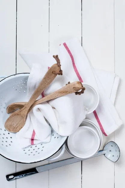 10912 rustic red kitchen image7