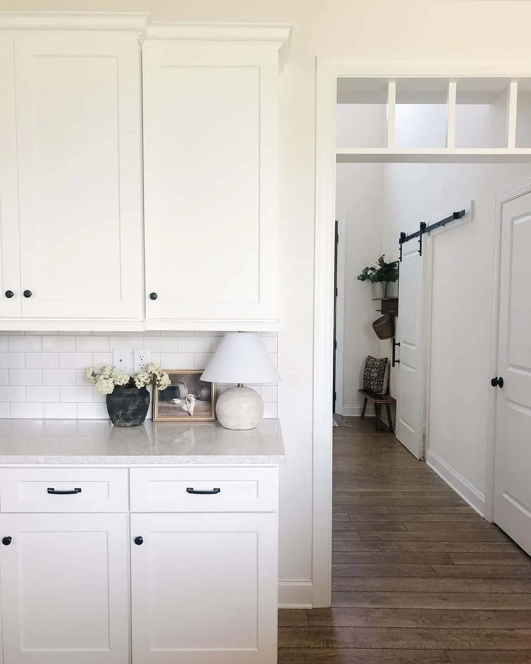 10926 black and white kitchen accessories