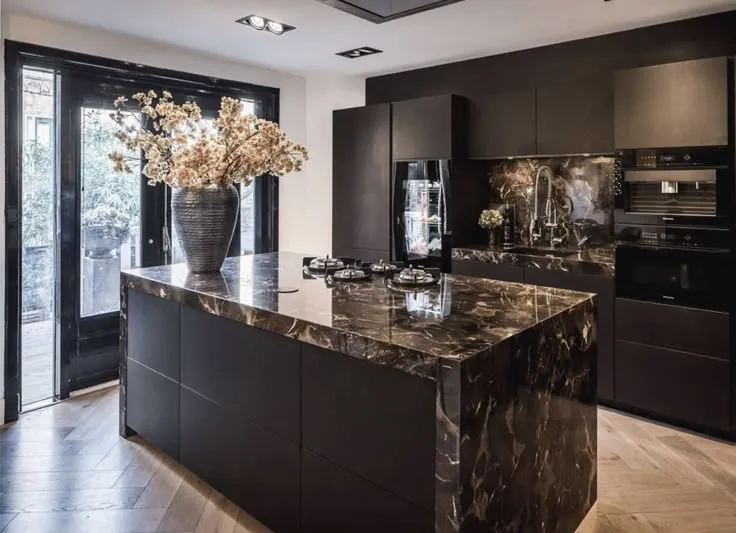10933 black marble kitchen design