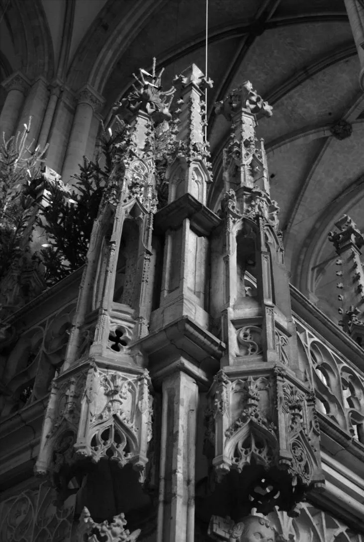 10986 gothic kitchen lighting