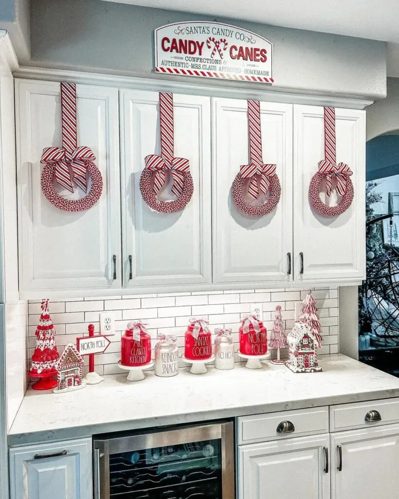 11007 christmas kitchen decor 7