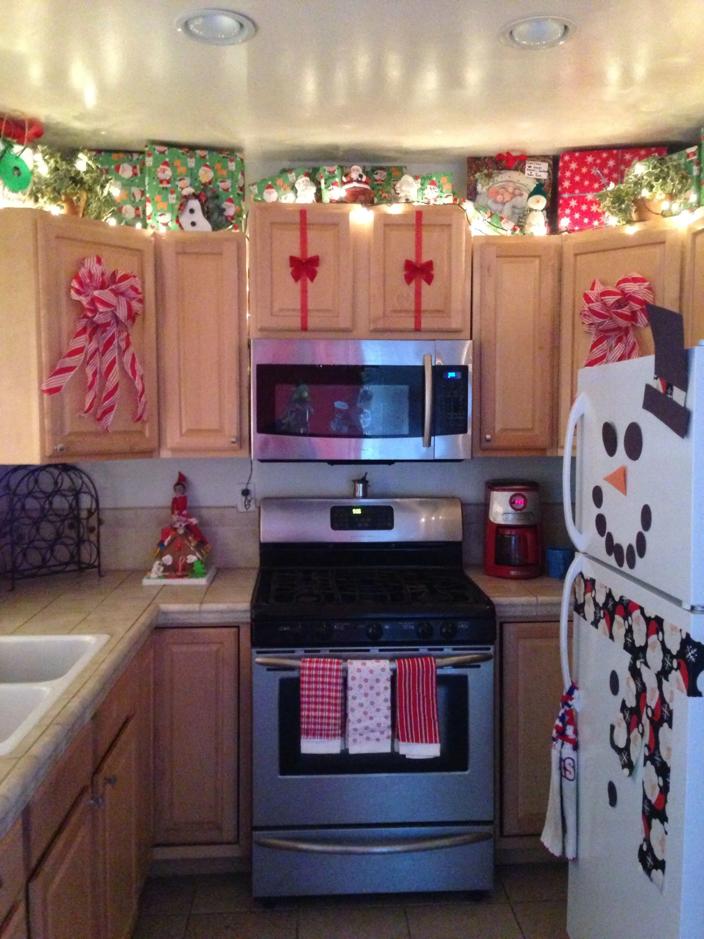 11036 christmas kitchen lighting